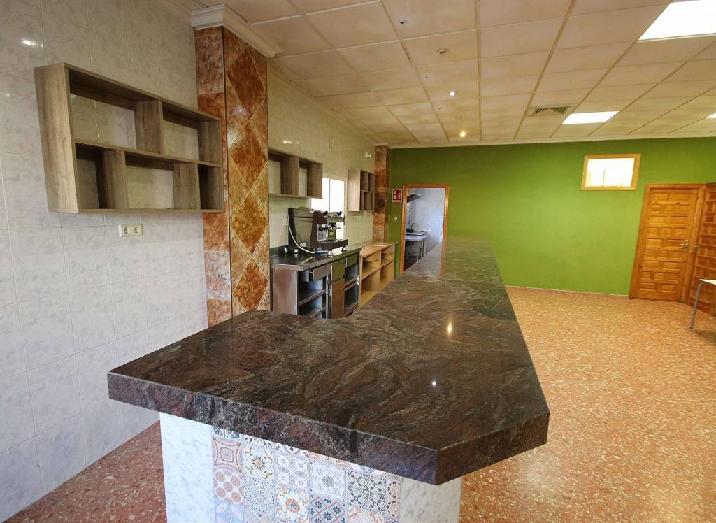 Resale - Commercial - Monovar