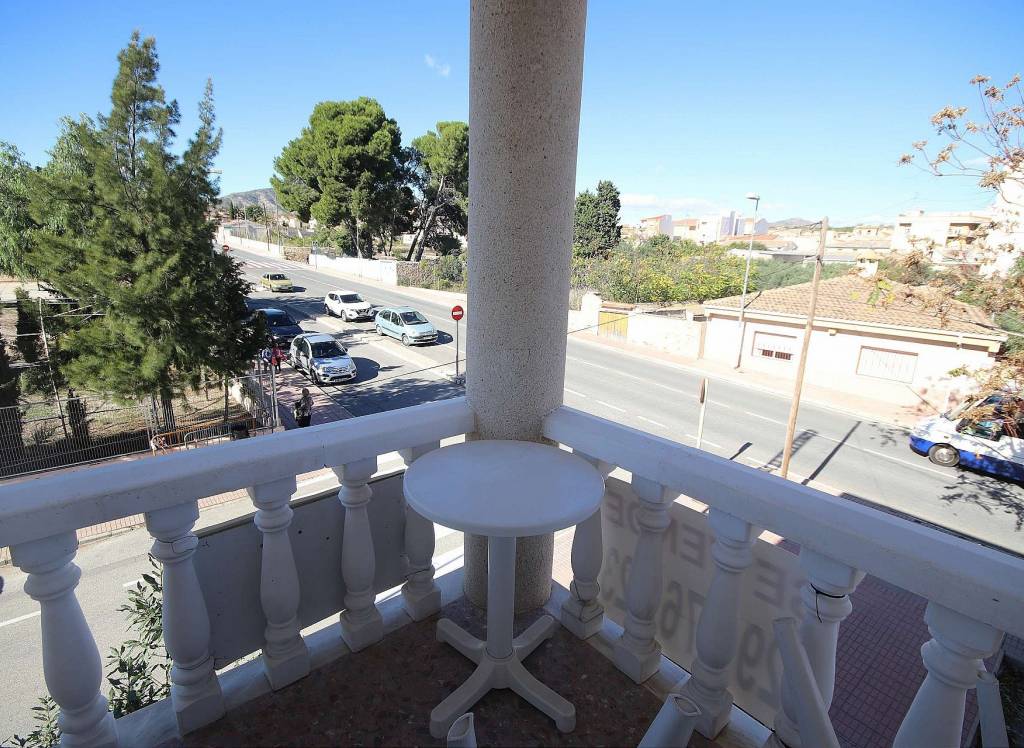 Resale - Commercial - Monovar