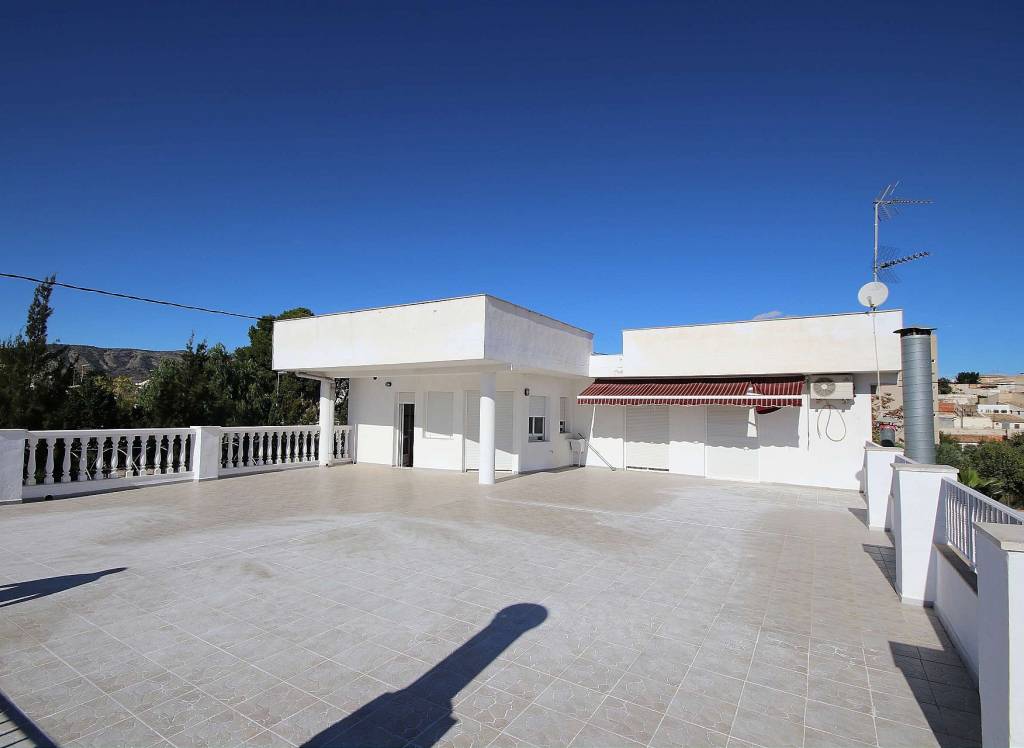 Resale - Commercial - Monovar