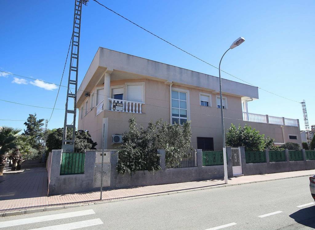 Resale - Commercial - Monovar