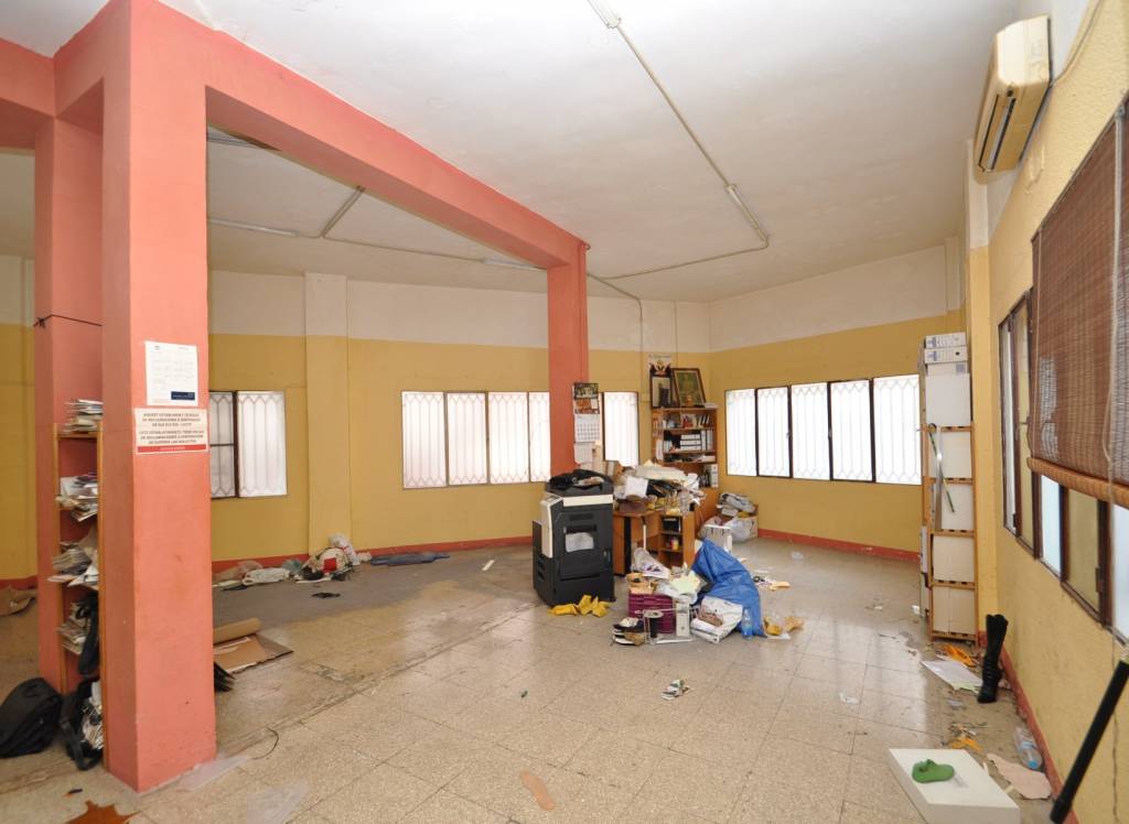 Resale - Commercial - Petrer - Urban location