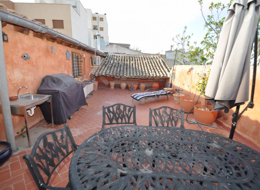 Resale - Commercial - Pinoso - Urban location