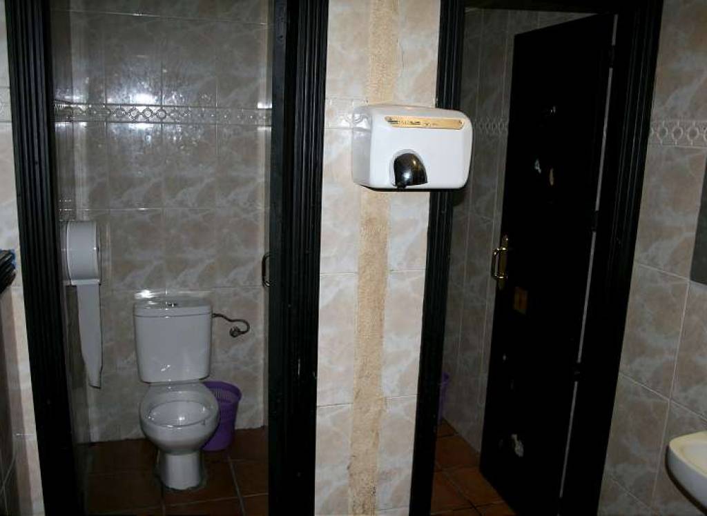 Resale - Commercial - Pinoso - Urban location