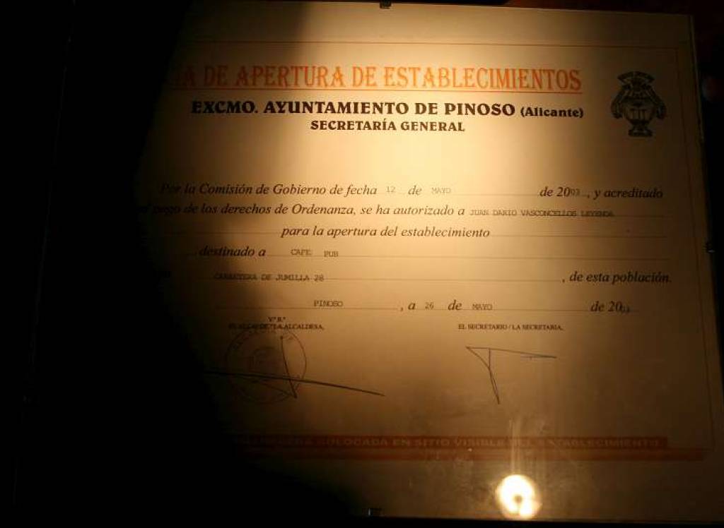 Resale - Commercial - Pinoso - Urban location