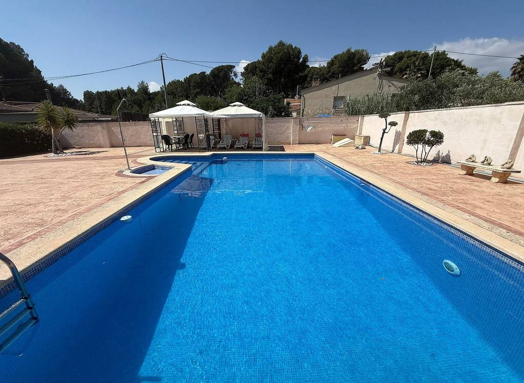 Resale - Country House - Castalla