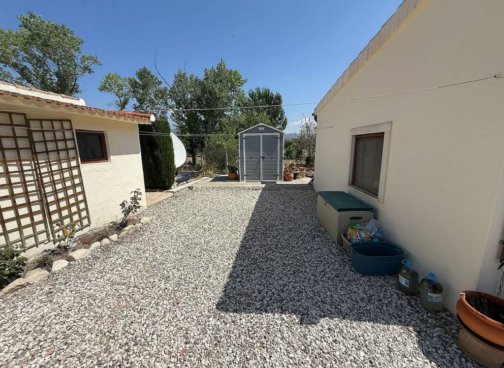 Resale - Country House - Castalla