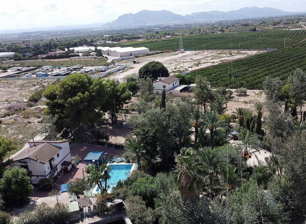 Resale - Country House - Crevillente