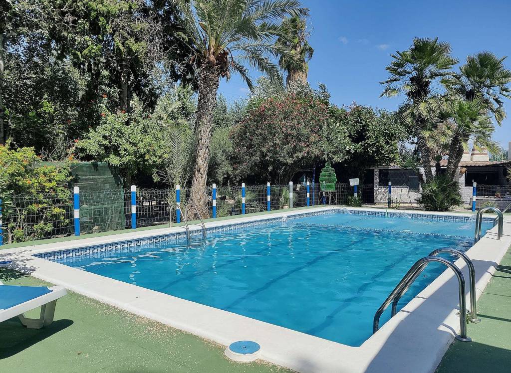 Resale - Country House - Crevillente