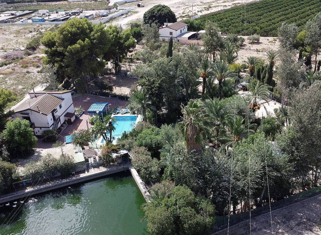 Resale - Country House - Crevillente