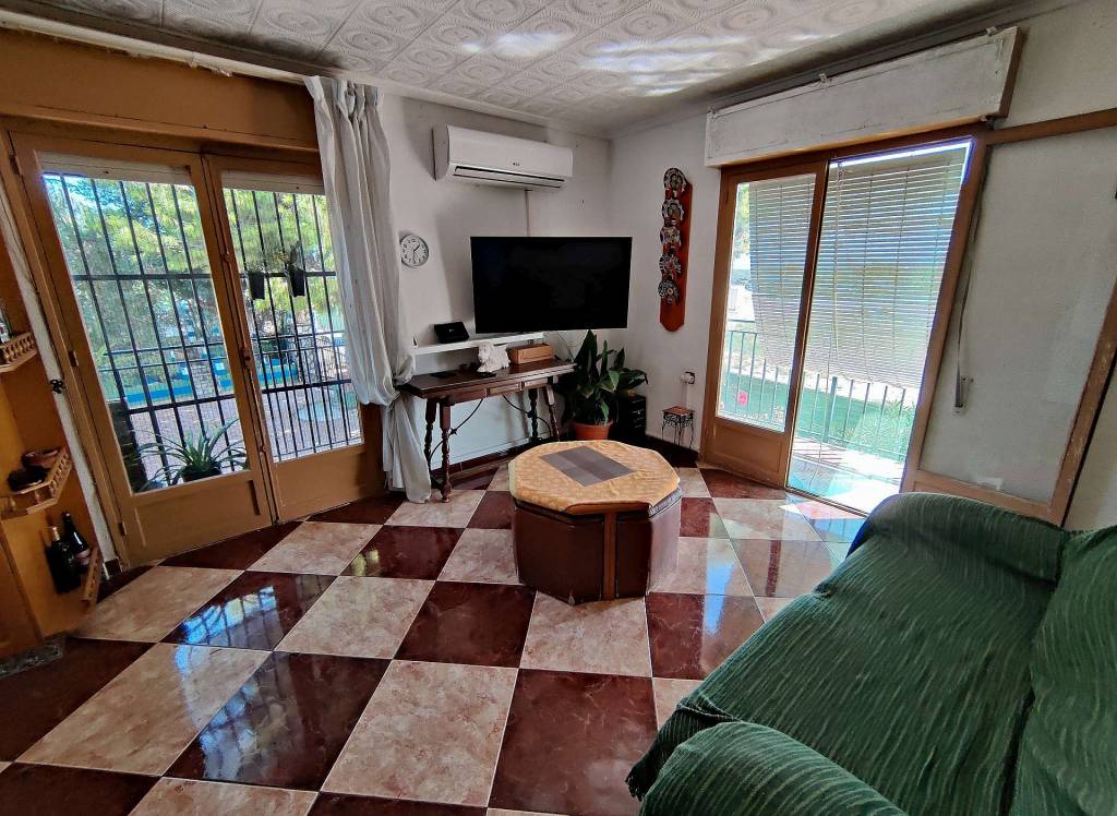 Resale - Country House - Crevillente