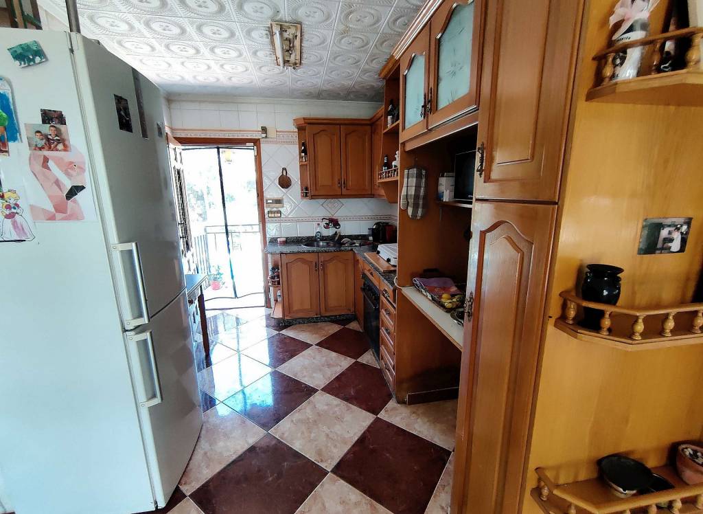 Resale - Country House - Crevillente