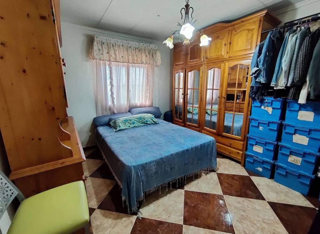 Resale - Country House - Crevillente