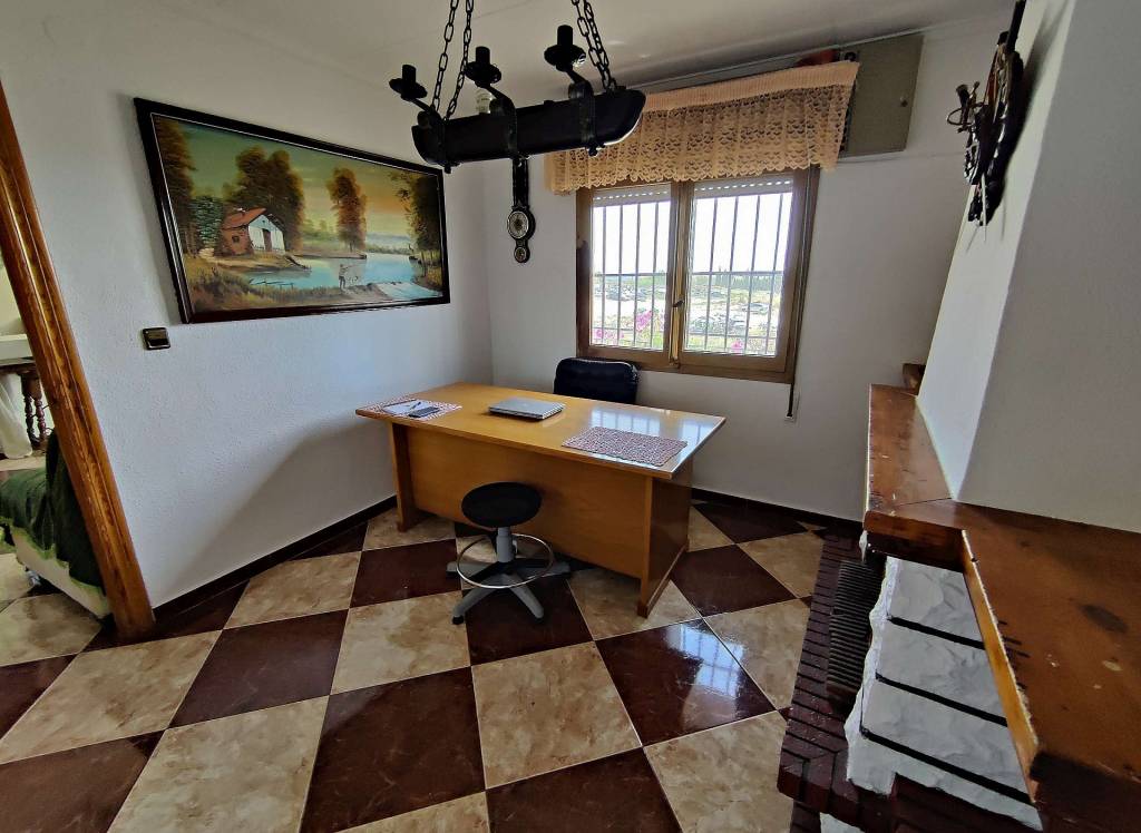 Resale - Country House - Crevillente