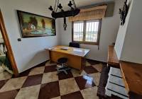 Resale - Country House - Crevillente