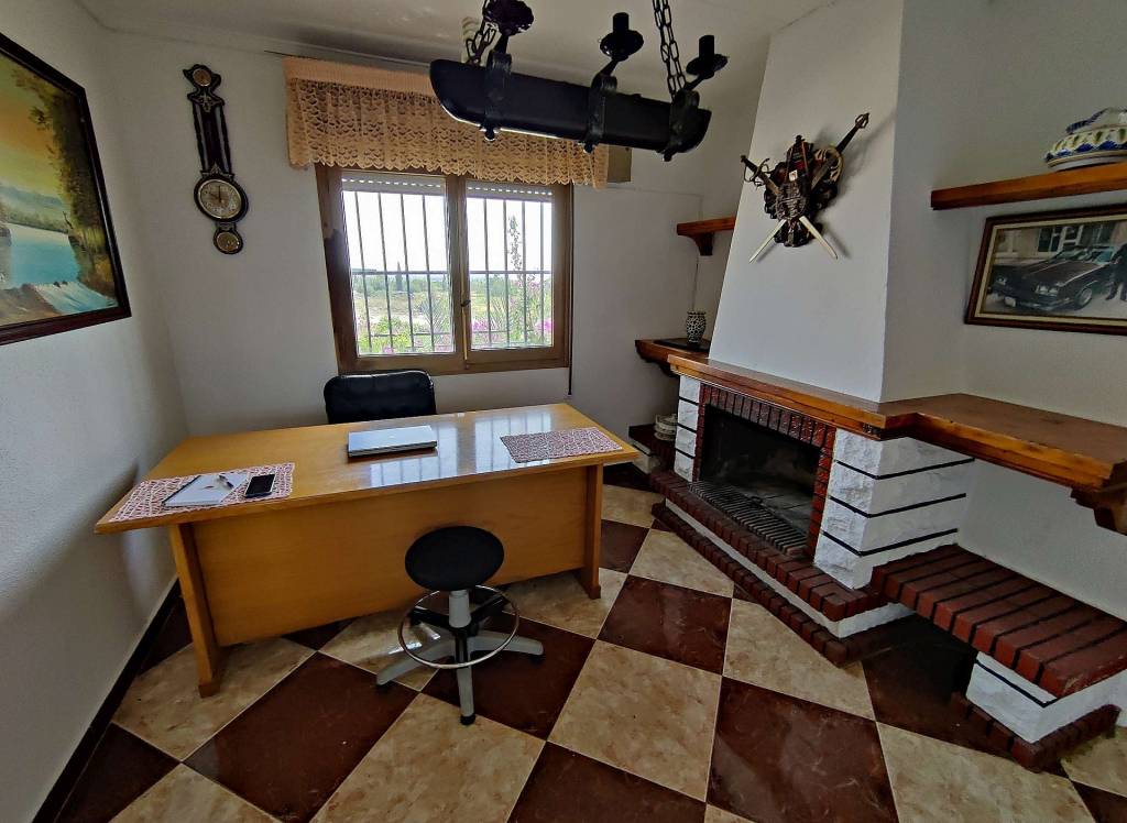 Resale - Country House - Crevillente