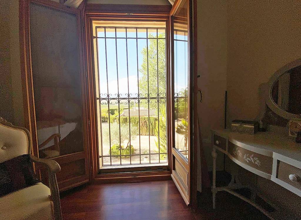 Resale - Country House - Culebron