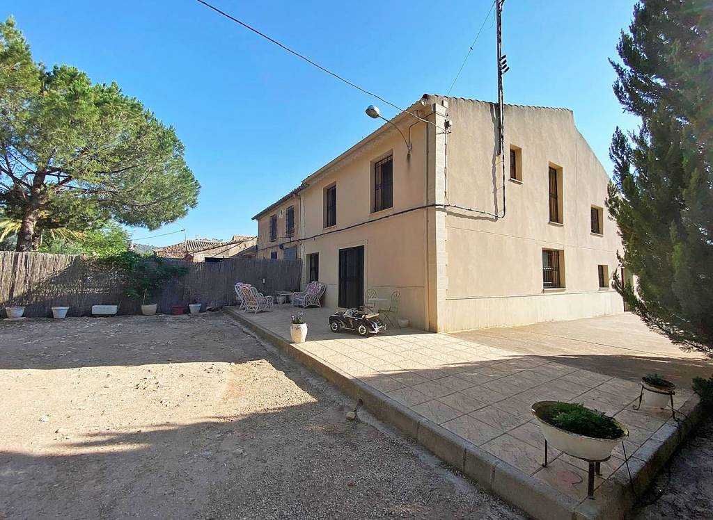 Resale - Country House - Culebron