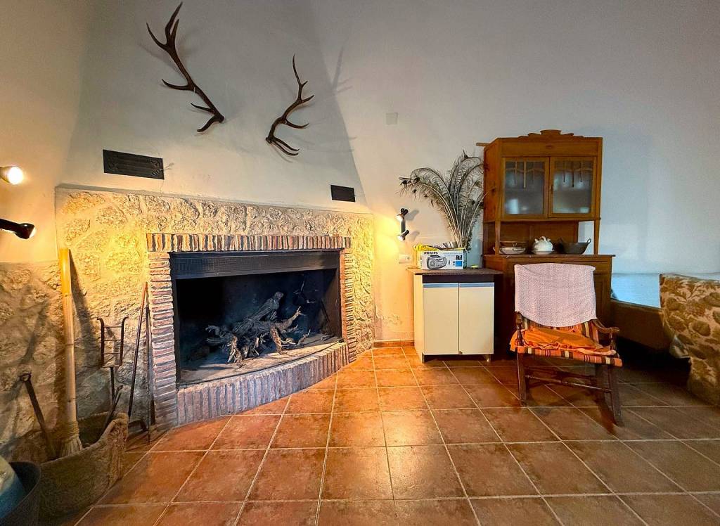 Resale - Country House - Encebras