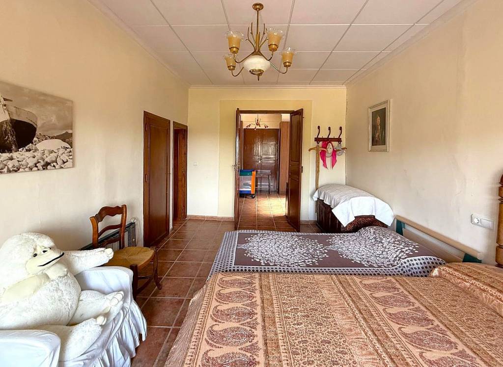 Resale - Country House - Encebras