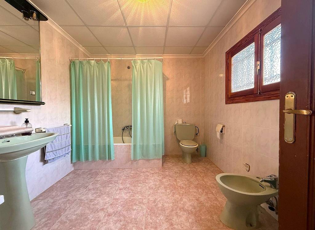 Resale - Country House - Encebras