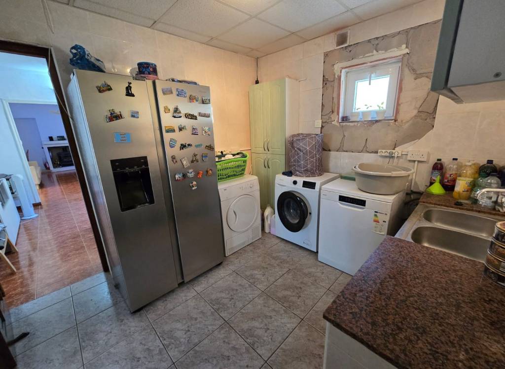 Resale - Country House - La Zarza