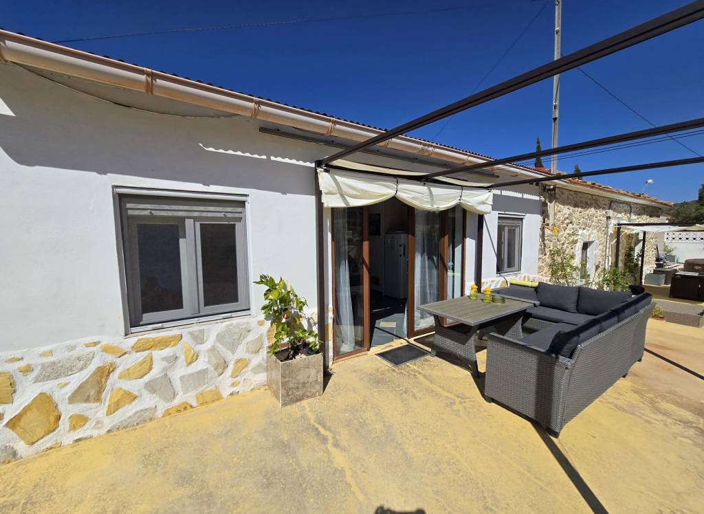 Resale - Country House - La Zarza