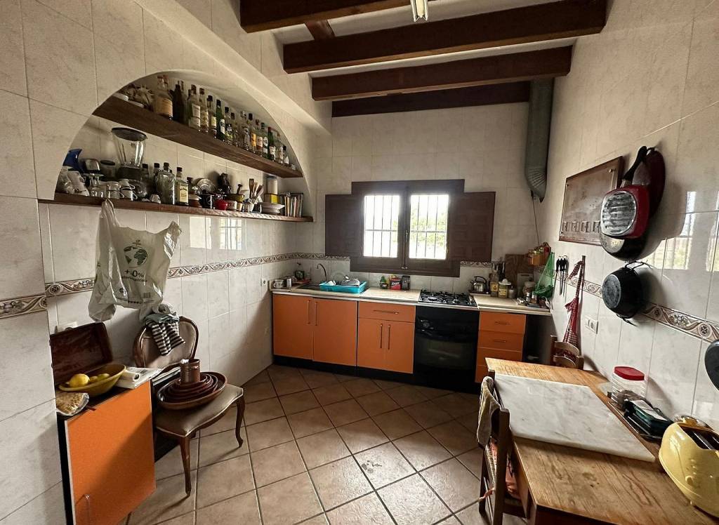 Resale - Country House - Novelda