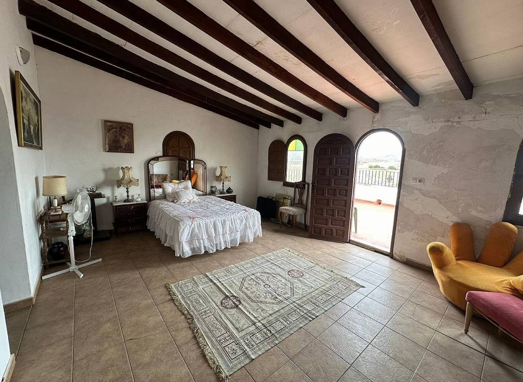 Resale - Country House - Novelda