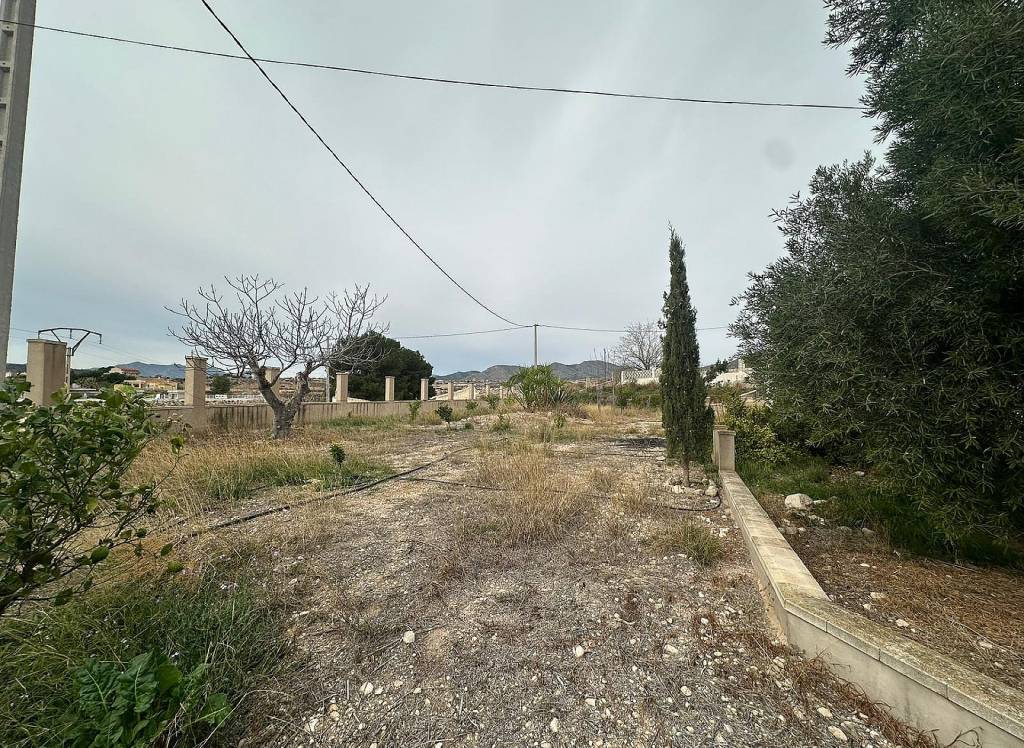 Resale - Country House - Novelda