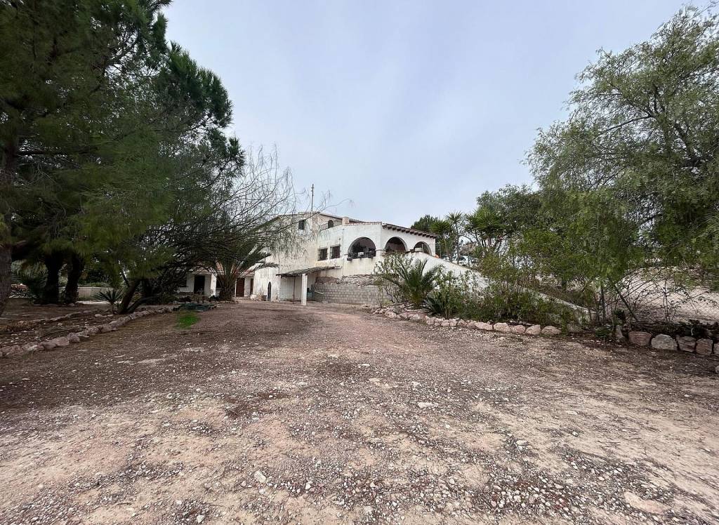 Resale - Country House - Novelda