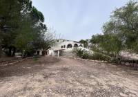 Resale - Country House - Novelda