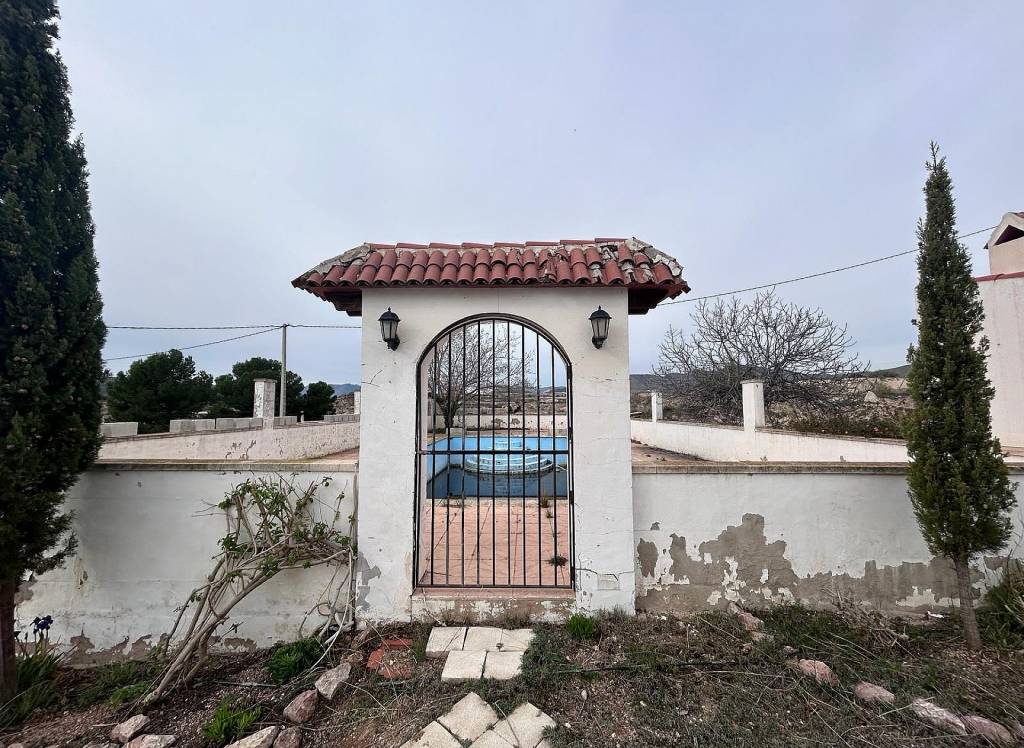 Resale - Country House - Novelda