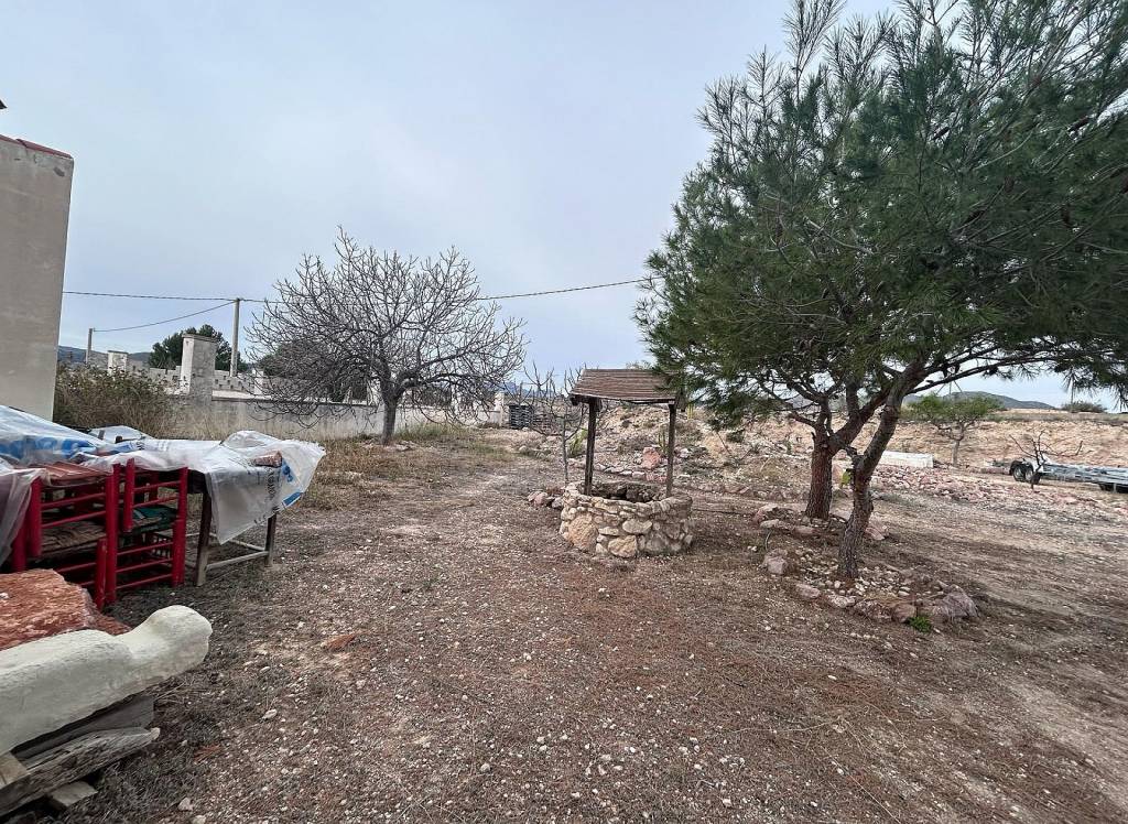 Resale - Country House - Novelda