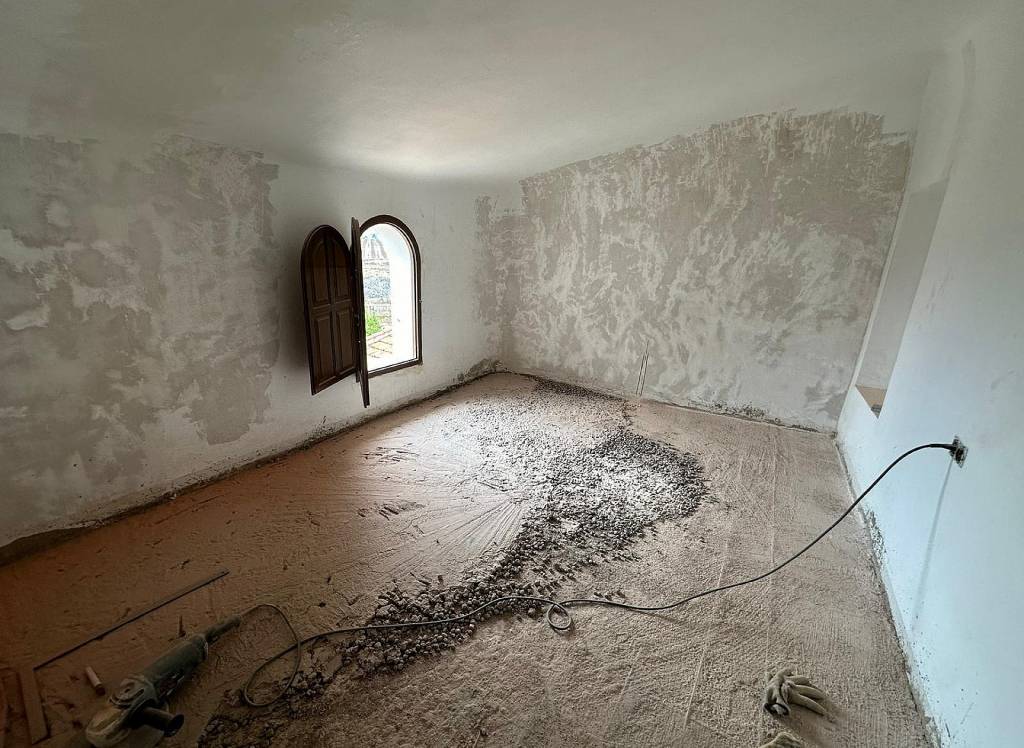 Resale - Country House - Novelda