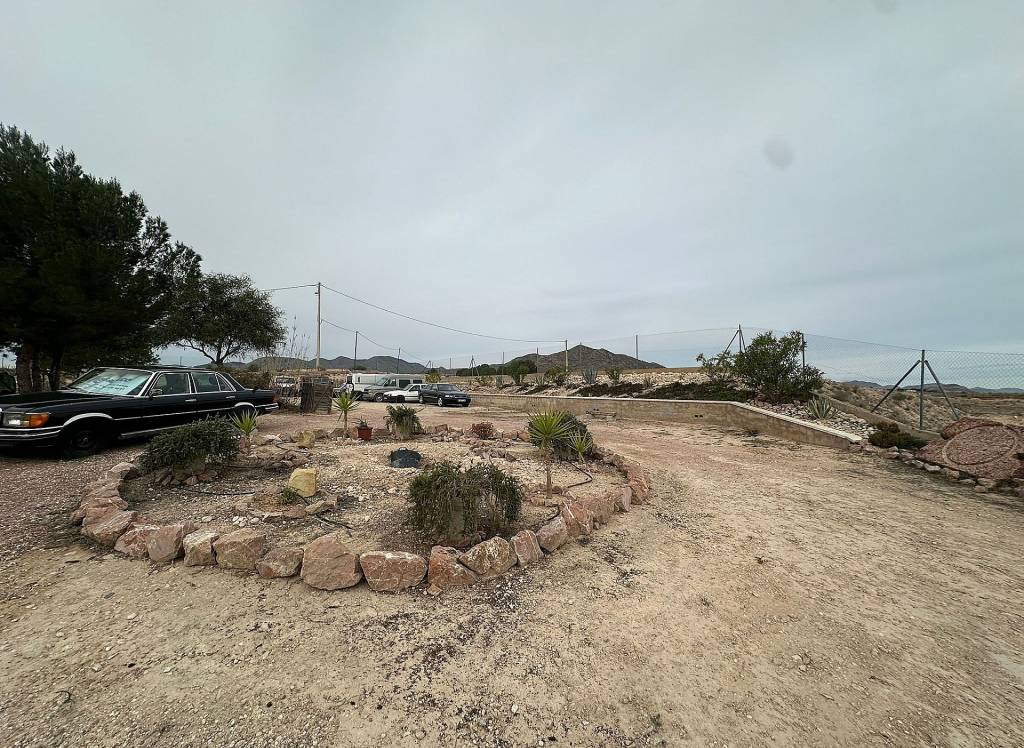 Resale - Country House - Novelda