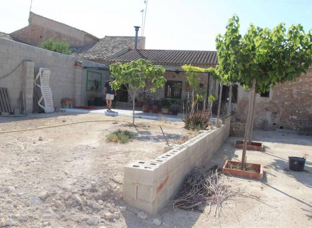 Resale - Country House - Pinoso - Edge of town