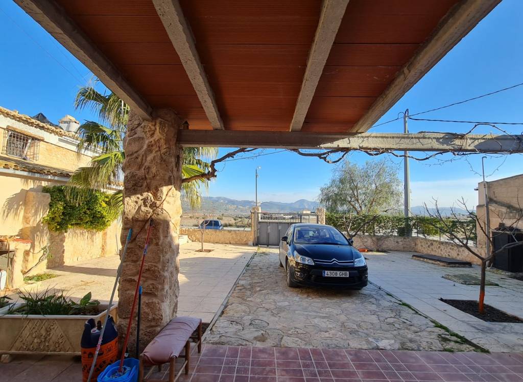 Resale - Country House - Pinoso - Edge of town