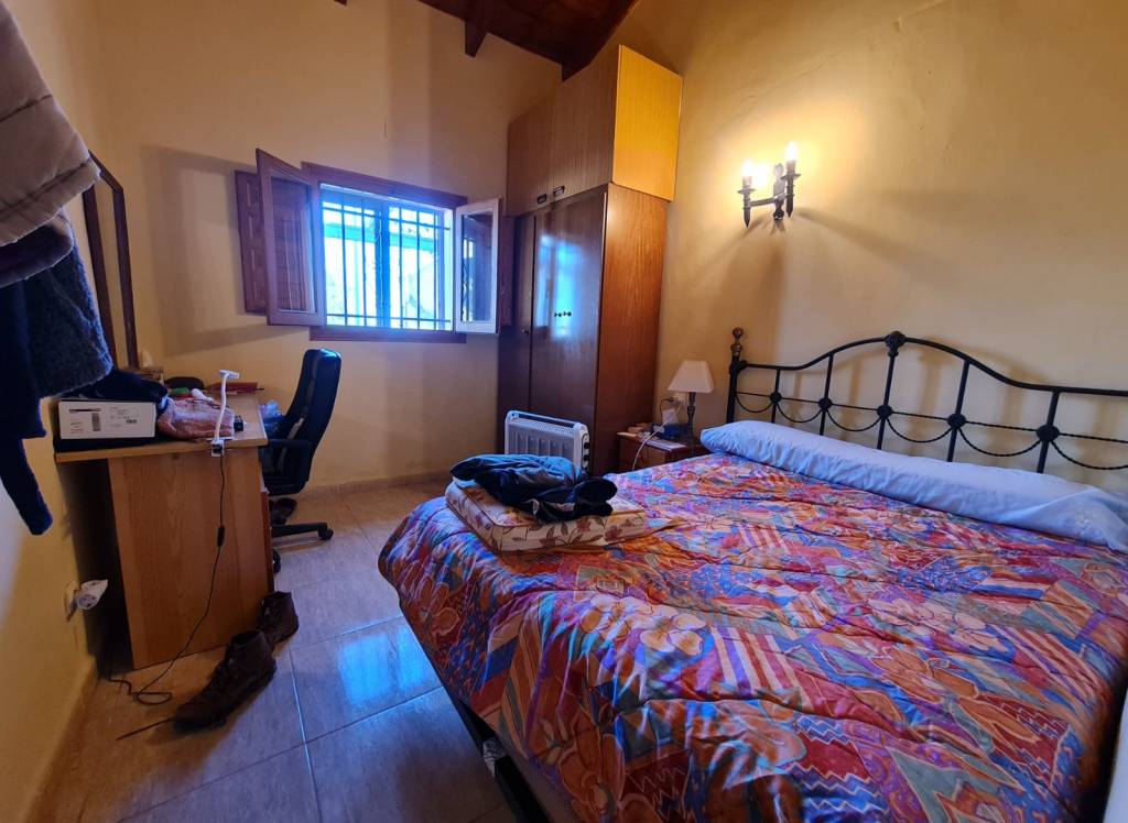 Resale - Country House - Pinoso - Edge of town