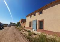 Resale - Country House - Pinoso - Edge of town