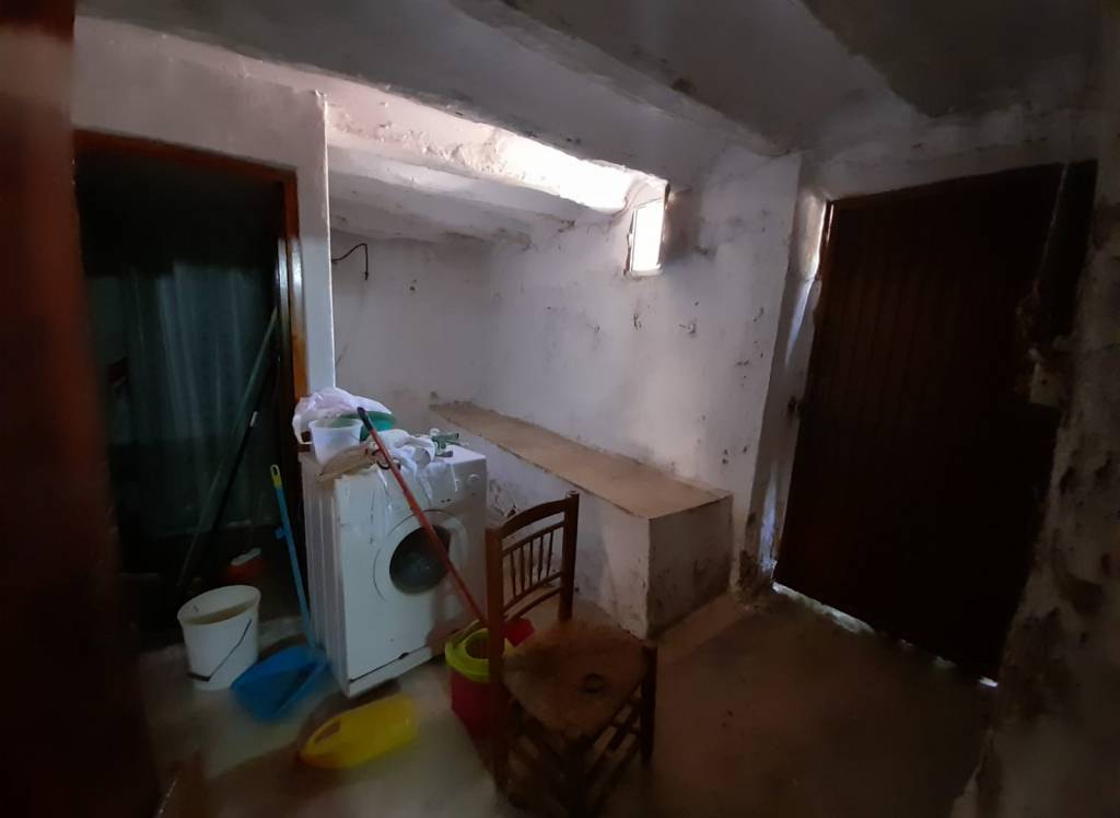 Resale - Country House - Pinoso - Edge of town