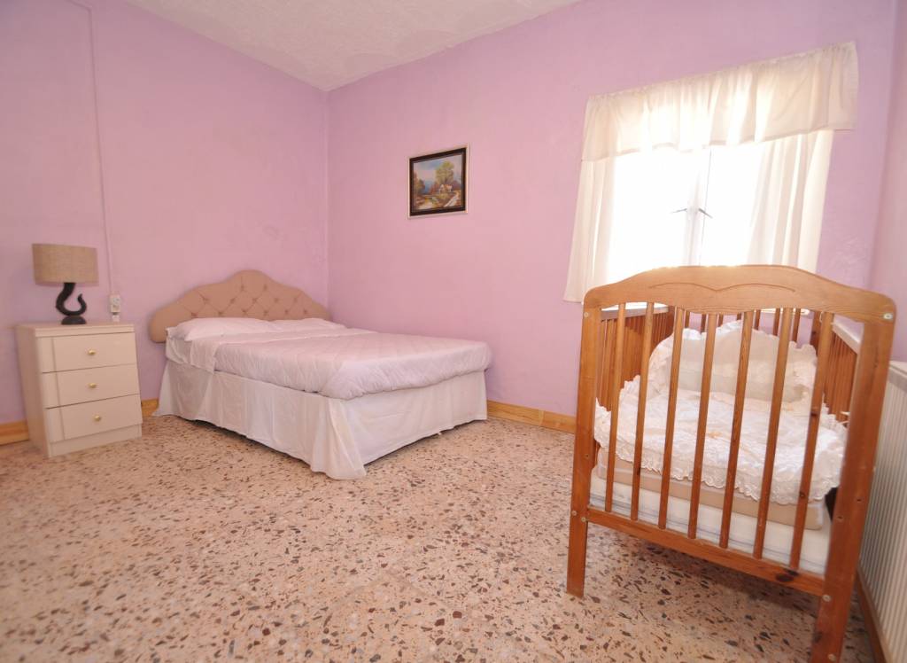 Resale - Country House - Pinoso - Edge of town