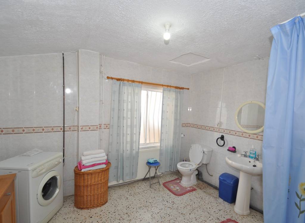 Resale - Country House - Pinoso - Edge of town