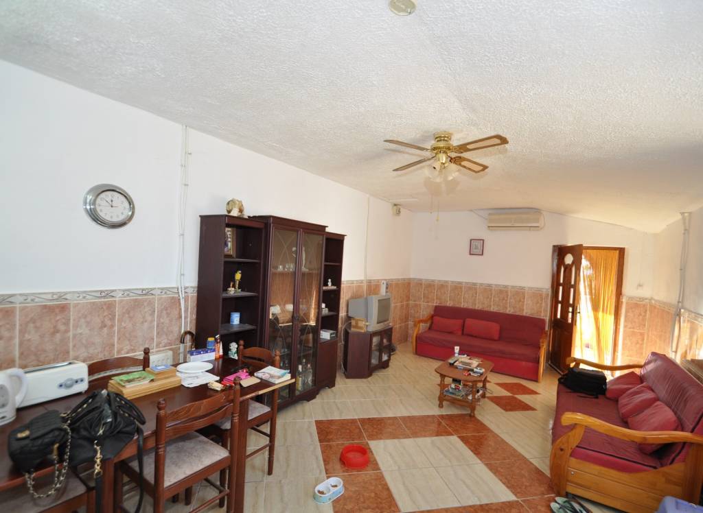 Resale - Country House - Pinoso - Edge of town