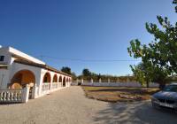 Resale - Country House - Pinoso - Edge of town