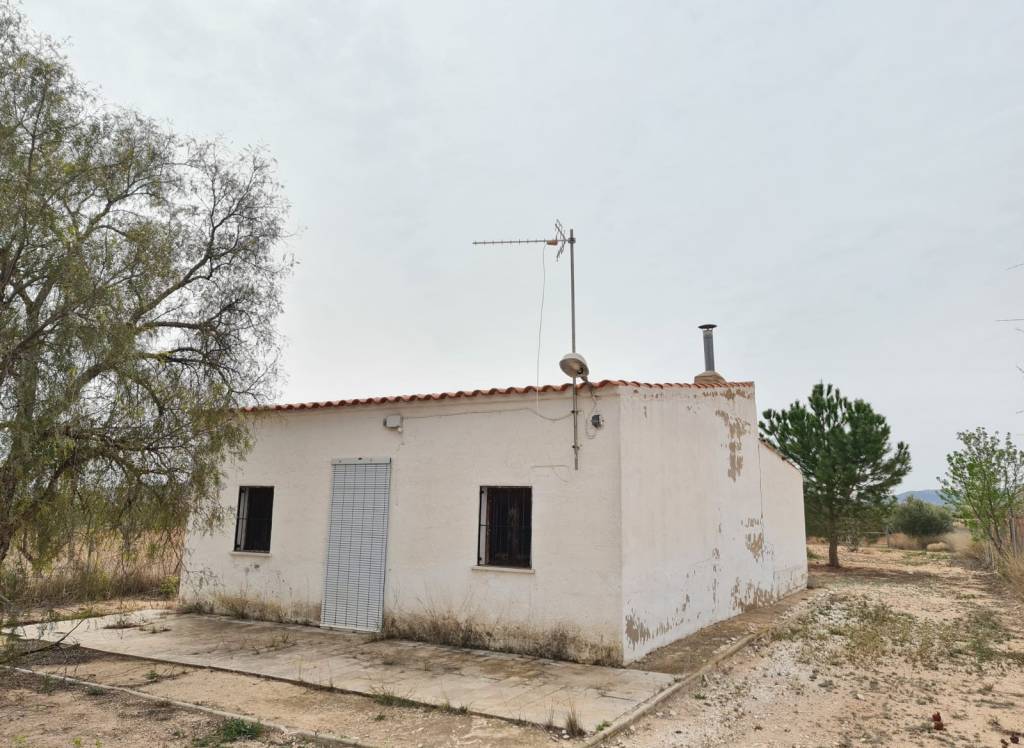 Resale - Country House - Pinoso - Rural location