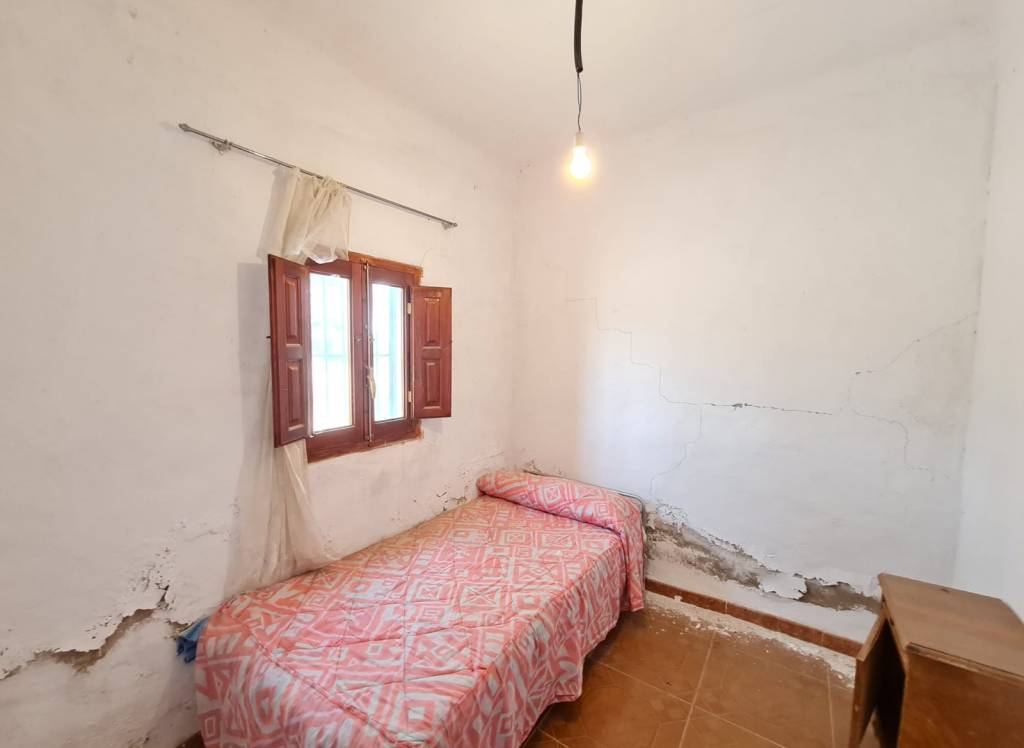 Resale - Country House - Pinoso - Rural location