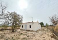 Resale - Country House - Pinoso - Rural location
