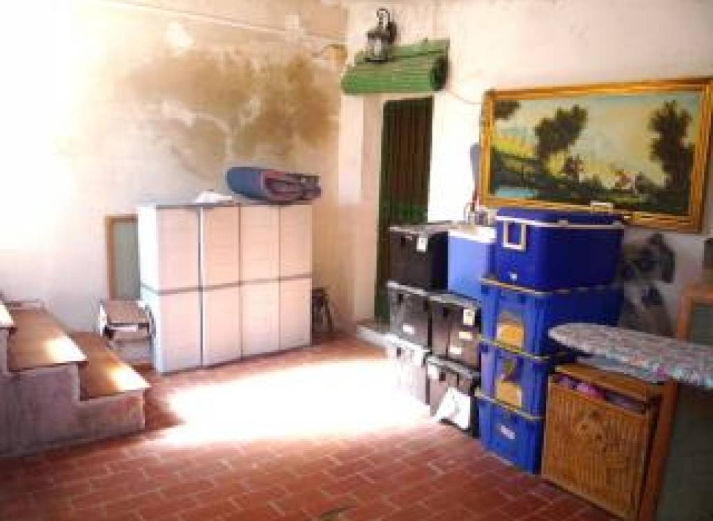 Resale - Country House - Pinoso - Urban location