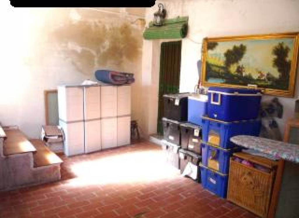 Resale - Country House - Pinoso - Urban location