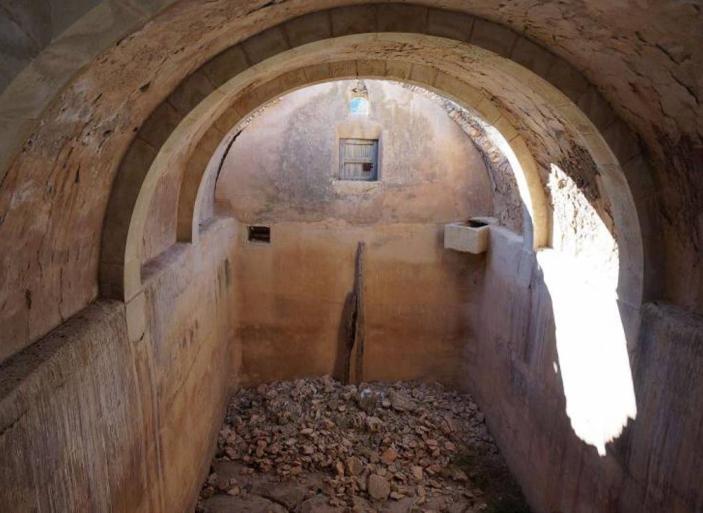 Resale - Country House - Raspay - Rural location